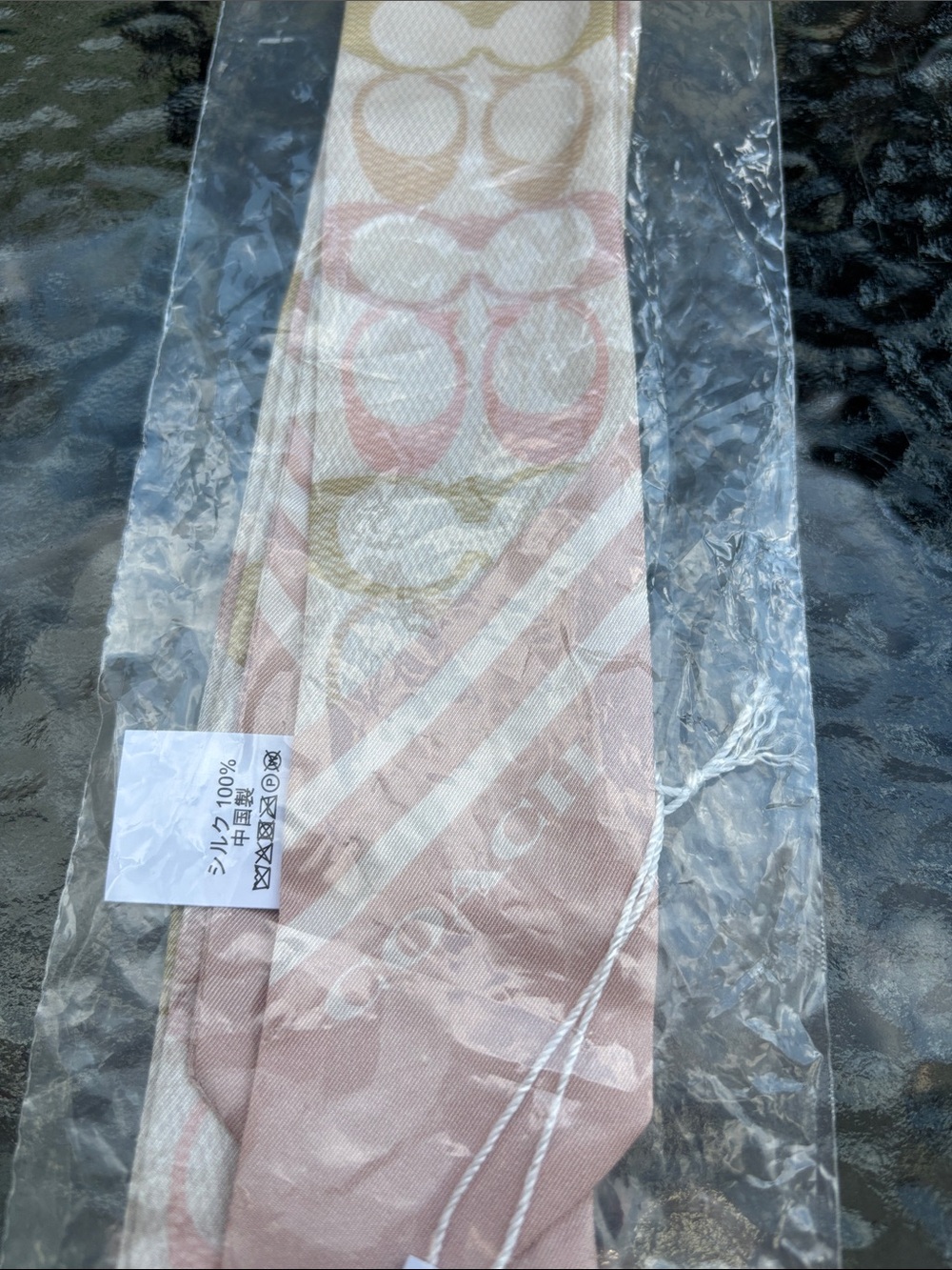 Coach Signature Silk Skinny Scarf chaulk pink